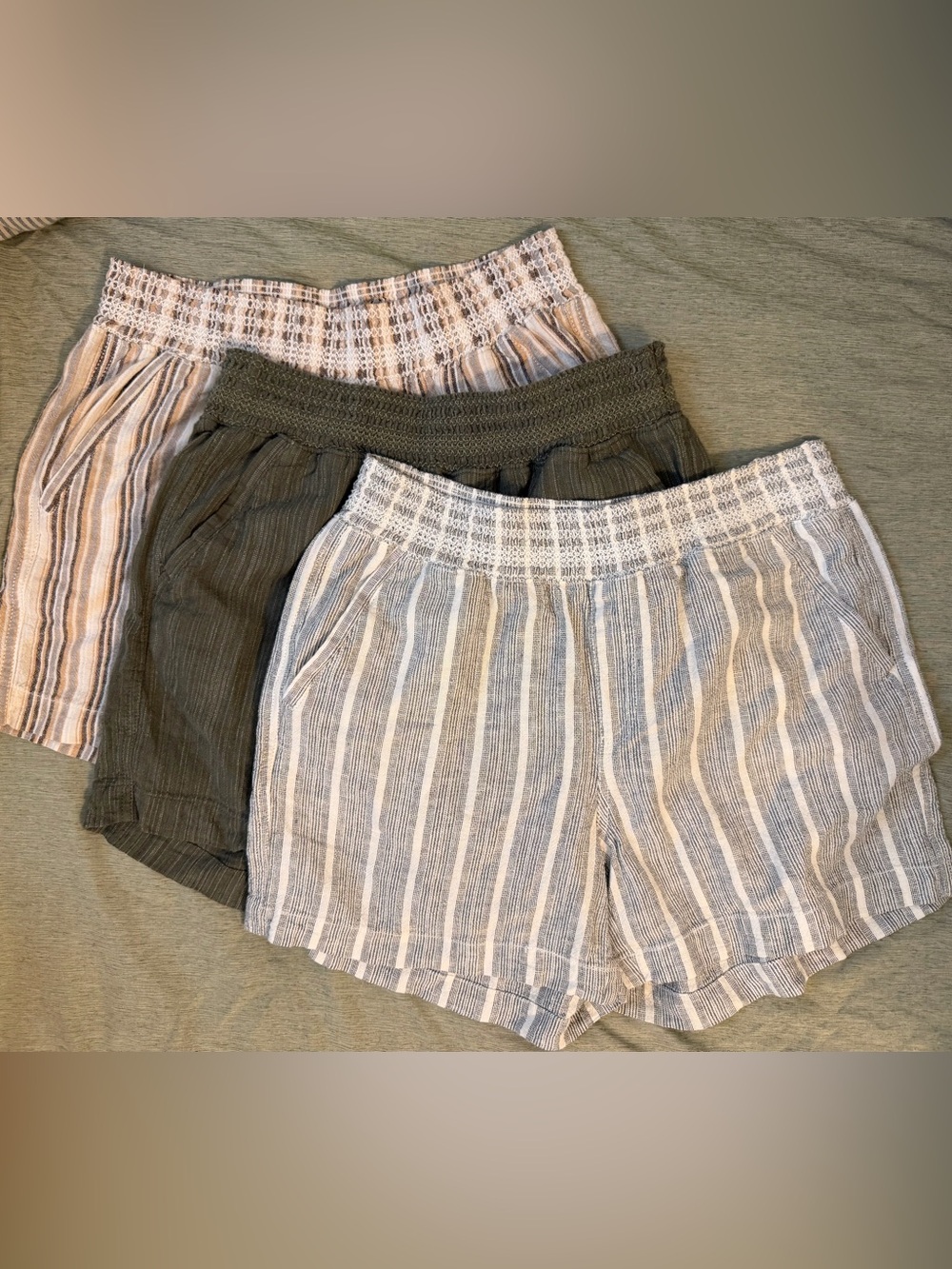 BRIGGS linen shorts lot size medium